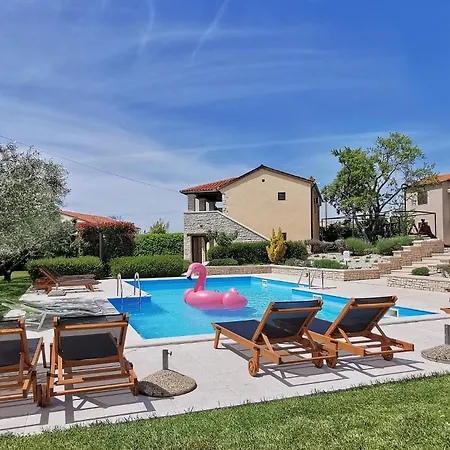 Apartman Nina In Bei Rovinj *